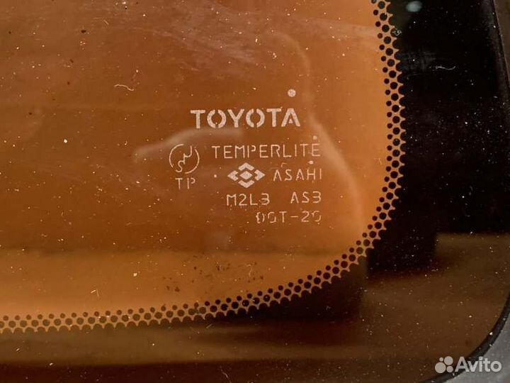 Форточка багажника задняя левая Toyota Highlander