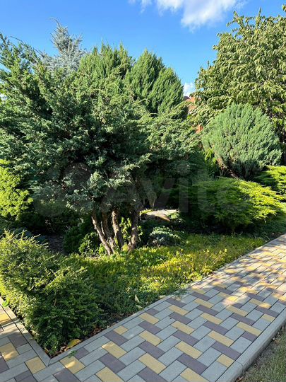 Дом 450 м² на участке 8,5 сот.