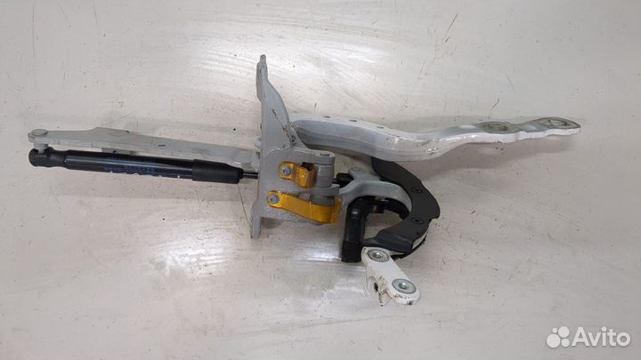 Петля крышки багажника правая BMW 5 G30, G31, 2019