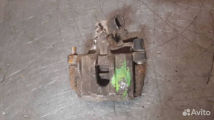 Суппорт тормозной задний правый Mazda 3 BK 2005