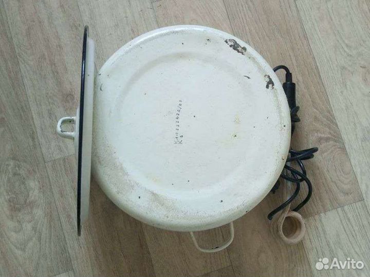 Кастрюля эмалированая(нерж)