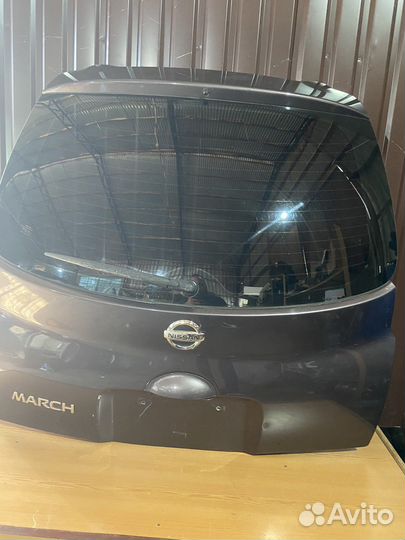 Крышка багажника nissan march