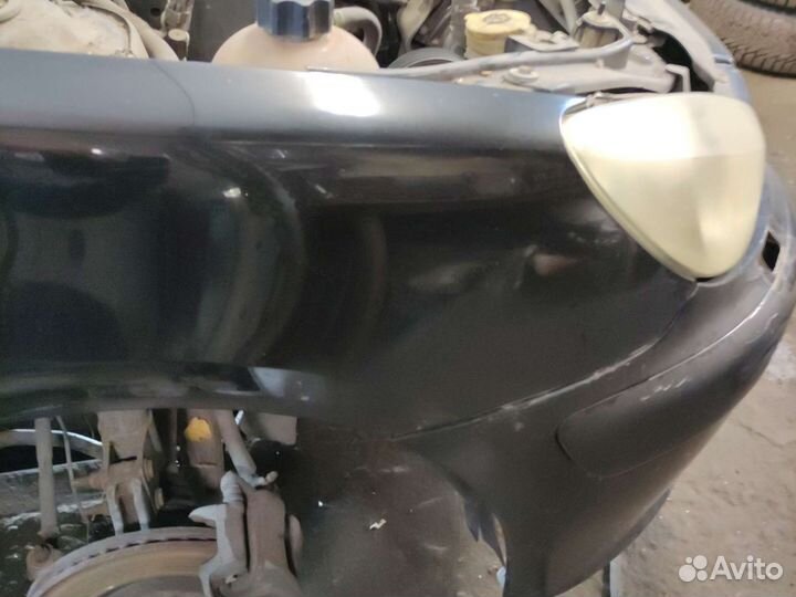 Крыло переднее правое Peugeot 307