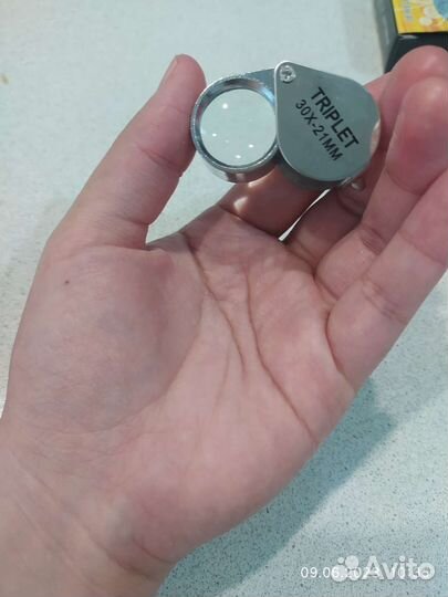 Ювилерные весы, лупа