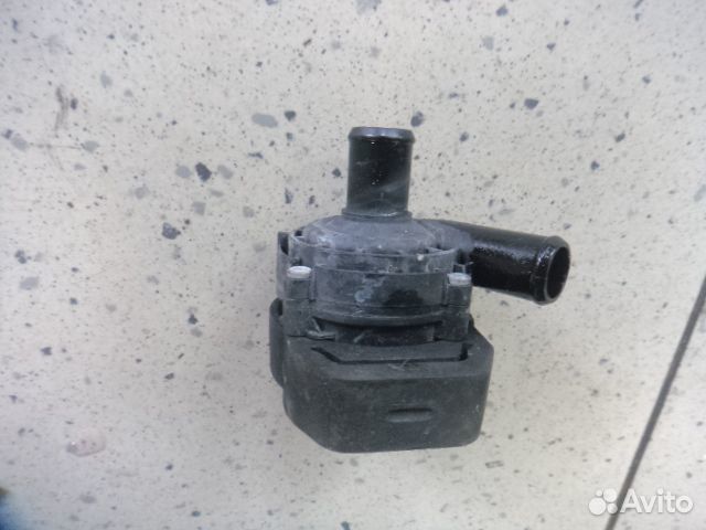 Дополнительный насос ож Mercedes C-Class W205