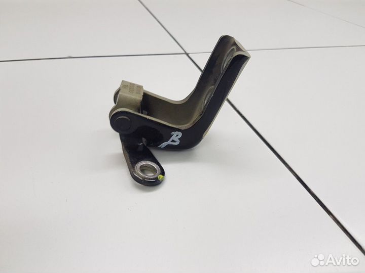 Петля двери передняя левая верхняя (Haval F7)