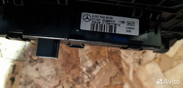 Накладка декоративная на панель Mercedes-Benz E-Cl