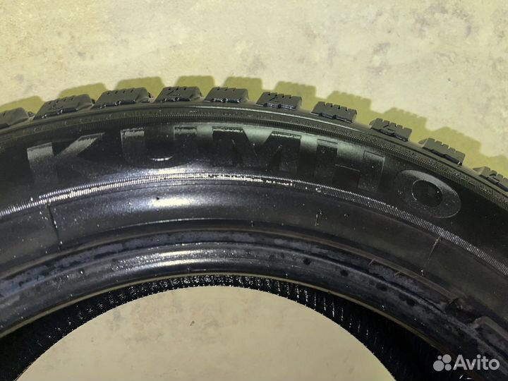 Kumho I'Zen Stud Snow KW11 225/55 R17