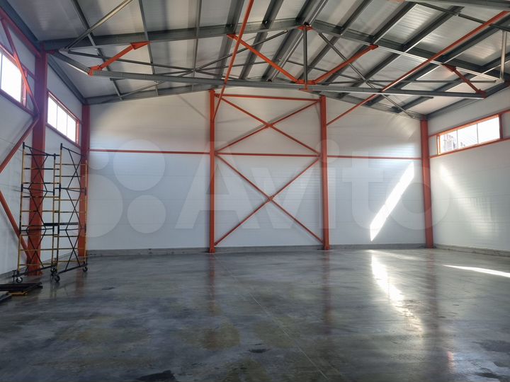 Склад новый, 1100 м², готов к заезду, Юг