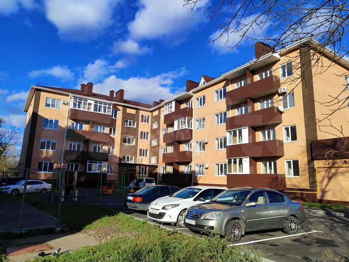 2-к. квартира, 77 м², 3/4 эт.
