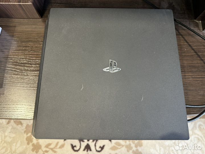 Sony playstation 4 pro 1tb 2 геймпада