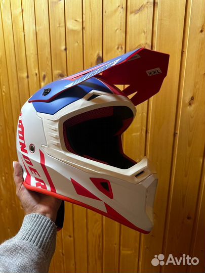 Мотошлем для эндуро