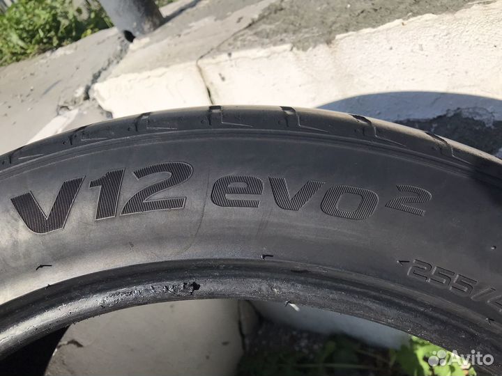 Hankook Ventus V12 Evo2 K120 255/45 R19 104Y