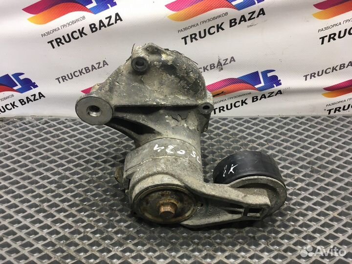 Кронштейн ролика натяжителя