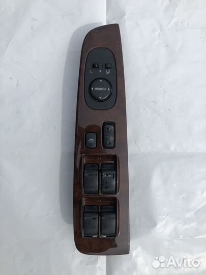 Блок управления стеклоподьемниками