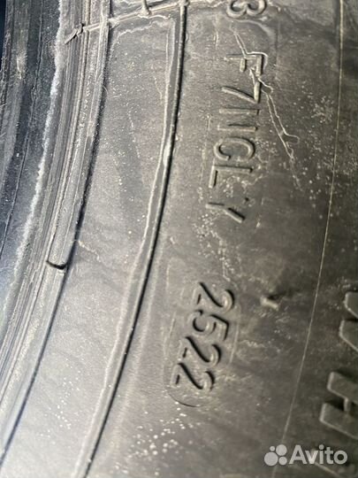 RoadX RXMotion H12 215/65 R17