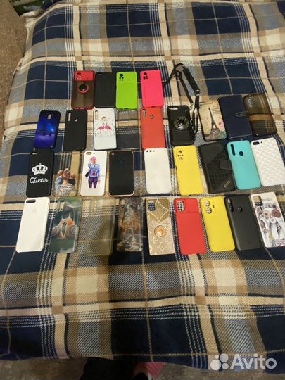 Чехлы на телефон