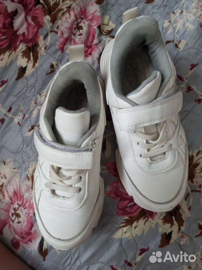 Кроссовки детские новые 34 размер