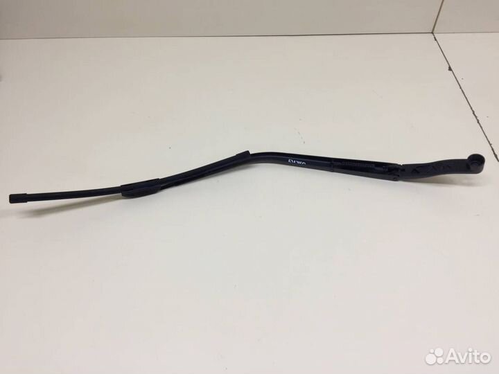 Поводок стеклоочистителя передний правый Mazda Maz