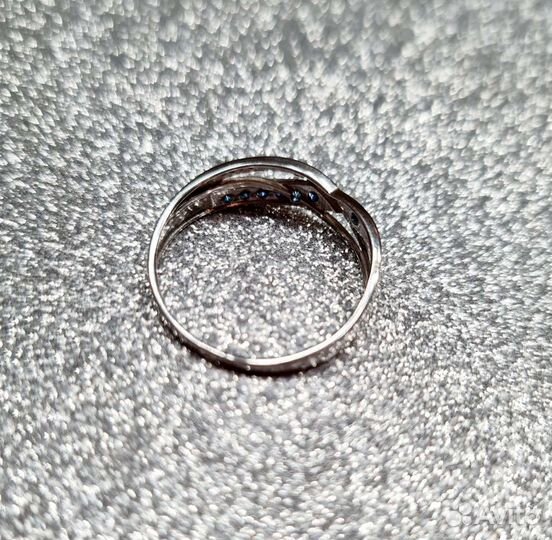 Золотое кольцо с сапфирами и бриллиантами