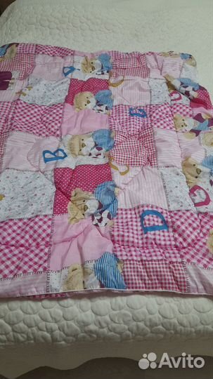 Тёплое одеяло в детскую кроватку