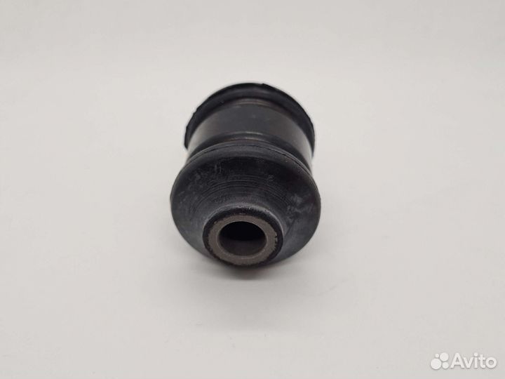 Сайлентблок переднего рычага Pontiac Grand AM