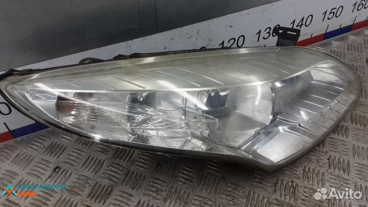 Фара правая Renault Megane 3 2009