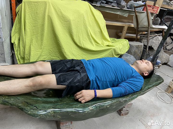 Лежак из нефрита для бани и дома