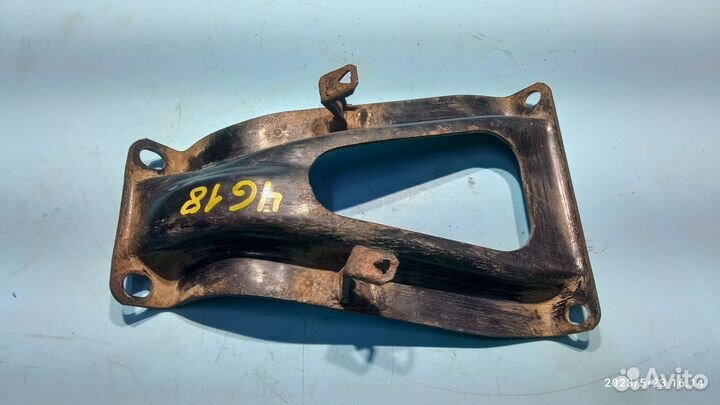 Кронштейн коллектора для Mitsubishi Lancer 9