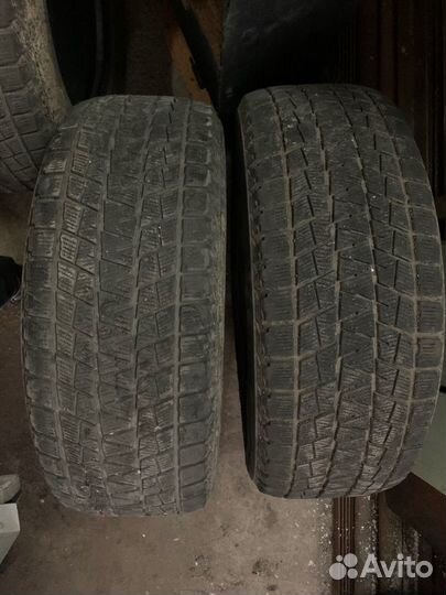 Bridgestone Blizzak DM-V1 255/65 R17