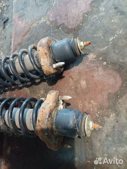 Задние стойки Mitsubishi Lancer 9