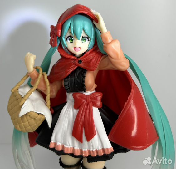 Фигурка Hatsune miku Красная шапочка