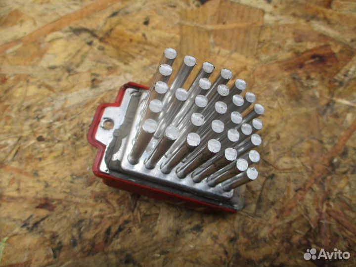 Резистор печки Фольксваген Ауди