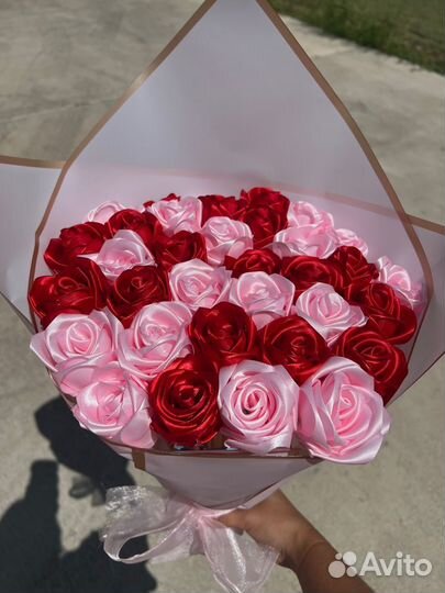 Цветы из атласной лент