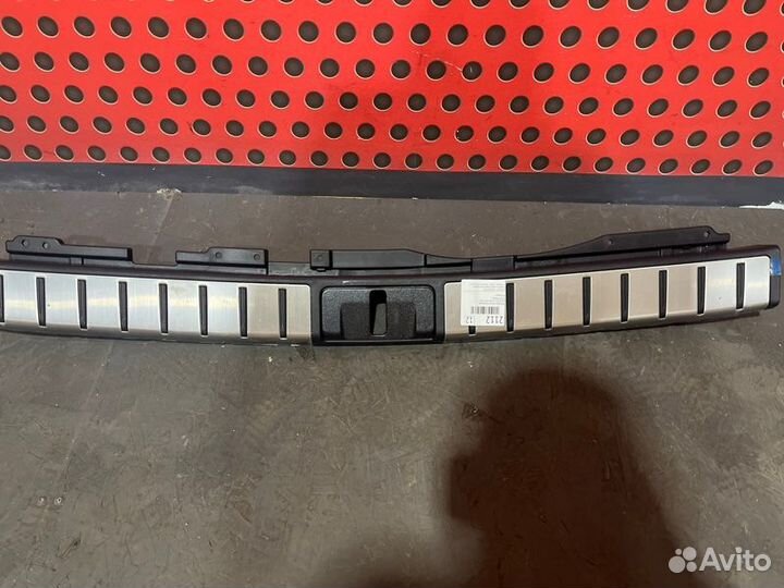 Накладка замка багажника Lexus Rx 4 450Н 2021