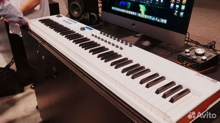 Midi-клавиатура Arturia Keylab Essential 88