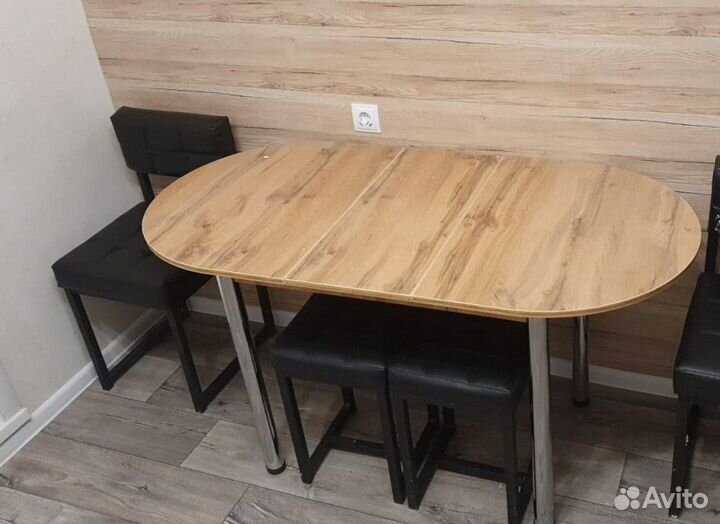 Столы кухонные раздвижные обеденные.Новые