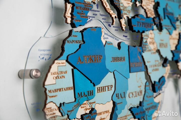 Деревянные карты мира