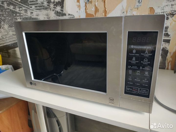 Микроволновая печь LG с грилем mb40m44v