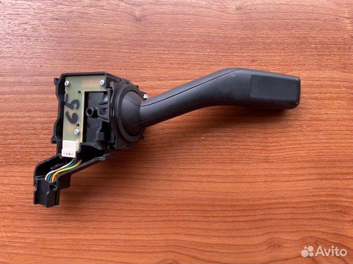 Подрулевой переключатель Vw Golf 5+ BSE 2009