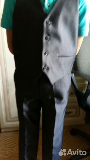 Костюм школьный тройка