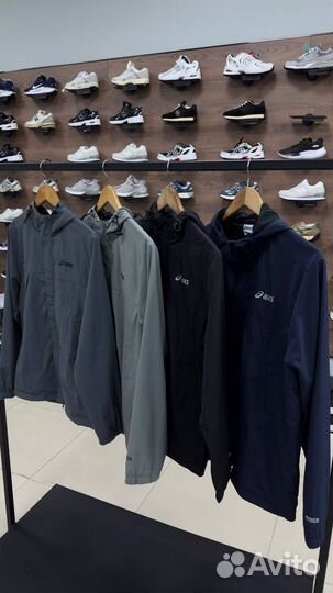 Ветровка asics