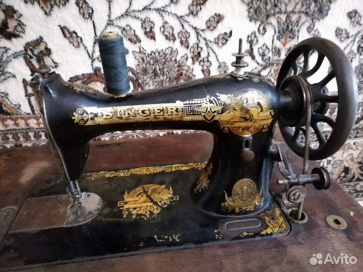 Швейная машина Singer