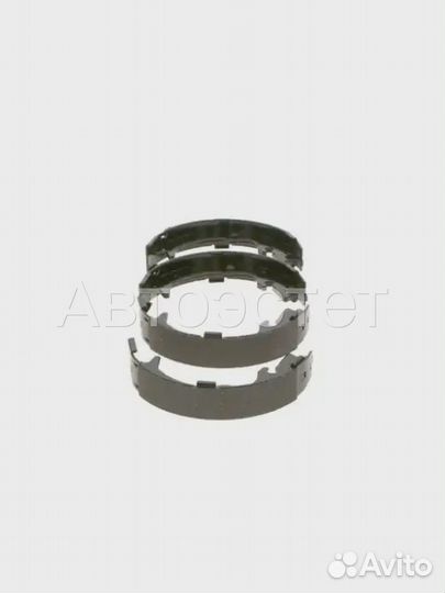 Тормозные колодки барабанные задний мост 0 986 487 686