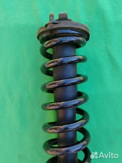 Передний амортизатор toyota land cruiser prado 120