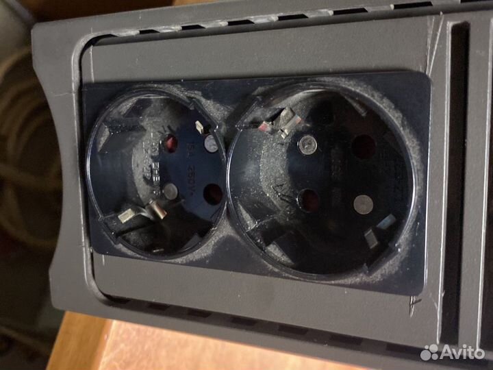 Инвертор 24в-220в 1500ва для грузовиков