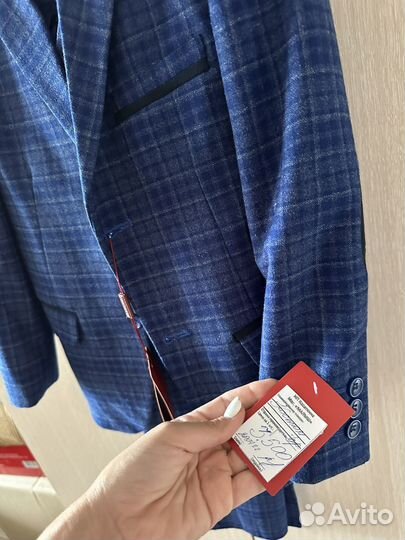 Костюм школьный