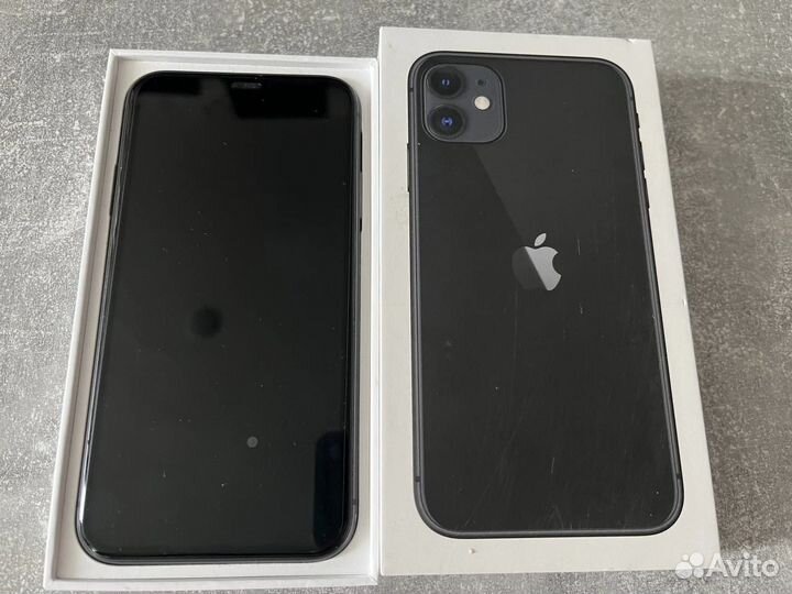 Телефон iPhone 11