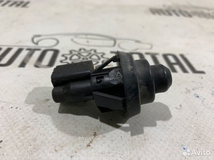 Концевик двери Renault Symbol K7JA700 2005