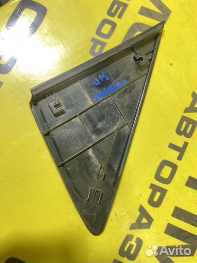 Накладка крыла задняя правая Hyundai Solaris